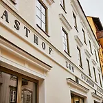 酒店 Boutiquehotel Zum Goldenen Hirschen 4*