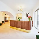 酒店 Boutiquehotel Zum Goldenen Hirschen 4*