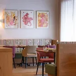 酒店 Boutiquehotel Zum Goldenen Hirschen 格蒙登