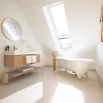 酒店 Boutiquehotel Zum Goldenen Hirschen 格蒙登