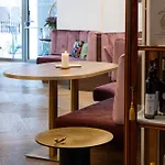 酒店 Boutiquehotel Zum Goldenen Hirschen