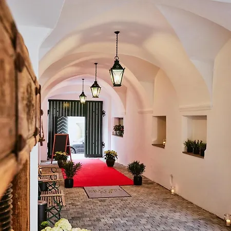 Boutiquehotel Zum Goldenen Hirschen