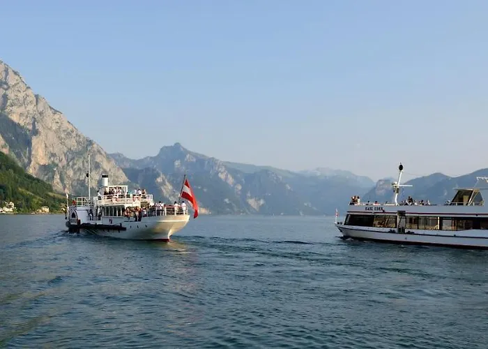 ホテル Boutiquehotel Zum Goldenen Hirschen 4*