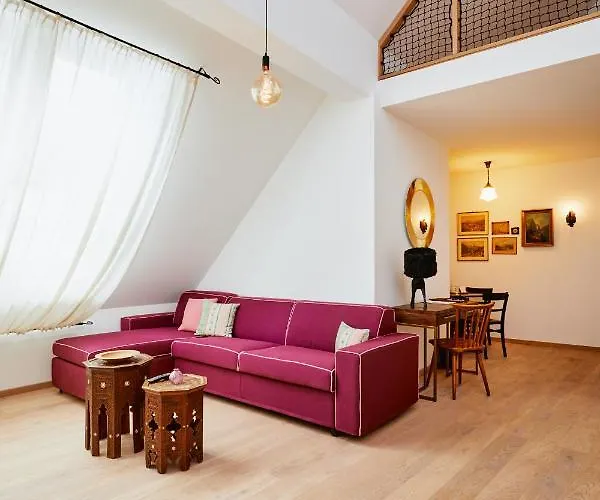 Boutiquehotel Zum Goldenen Hirschen 4* グムンデン