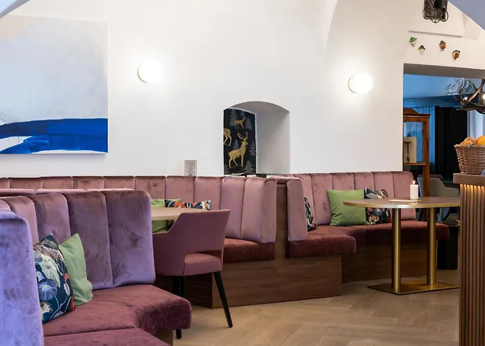 Boutiquehotel Zum Goldenen Hirschen 4* グムンデン