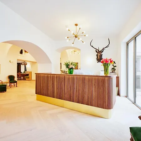 فندق Boutiquehotel Zum Goldenen Hirschen 4*
