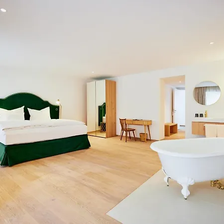 Boutiquehotel Zum Goldenen Hirschen