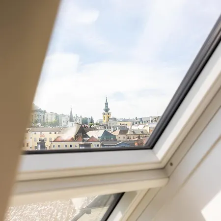 فندق Boutiquehotel Zum Goldenen Hirschen غموندين