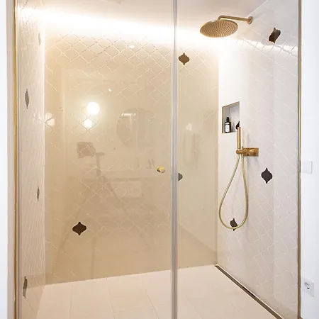 Boutiquehotel Zum Goldenen Hirschen 4*