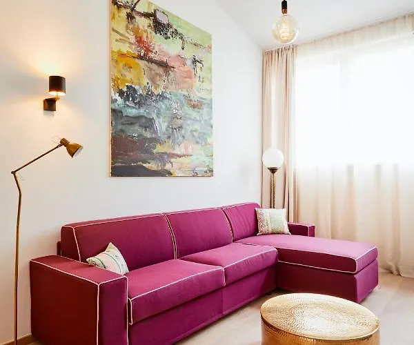 Hotel Boutiquehotel Zum Goldenen Hirschen 4*